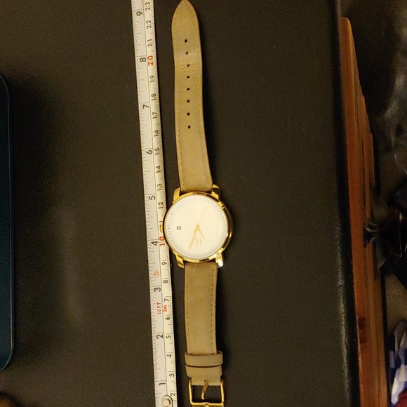 MVMT Mother of Pearl watch - Picture 8 of 8